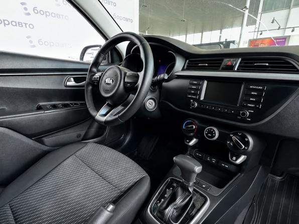 Kia Rio IV с пробегом 2017 года, цена 1 300 000 рублей, 121682 км, седан, Автокод Объявления