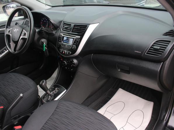 Hyundai Solaris I Рестайлинг с пробегом 2015 года, цена 900 000 рублей, 94581 км, седан, Автокод Объявления