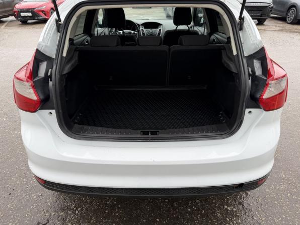 Ford Focus III с пробегом 2012 года, цена 590 000 рублей, 140552 км, хэтчбек, Автокод Объявления