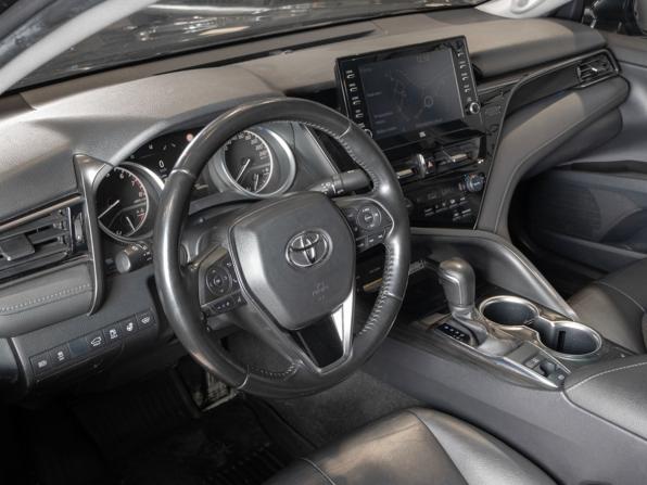 Toyota Camry VIII (XV70) Рестайлинг с пробегом 2021 года, цена 2 590 000 рублей, 168903 км, седан, Автокод Объявления