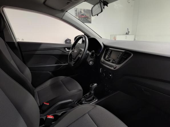 Hyundai Solaris II с пробегом 2017 года, цена 1 249 000 рублей, 115050 км, седан, Автокод Объявления