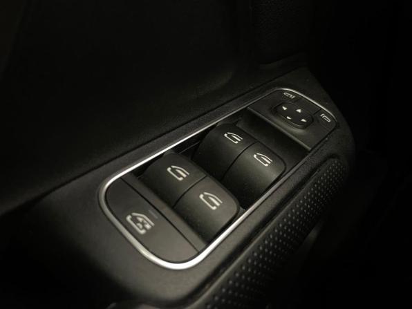 Mercedes-Benz B-Класс III (W247) с пробегом 2018 года, цена 1 987 000 рублей, 115967 км, хэтчбек, Автокод Объявления