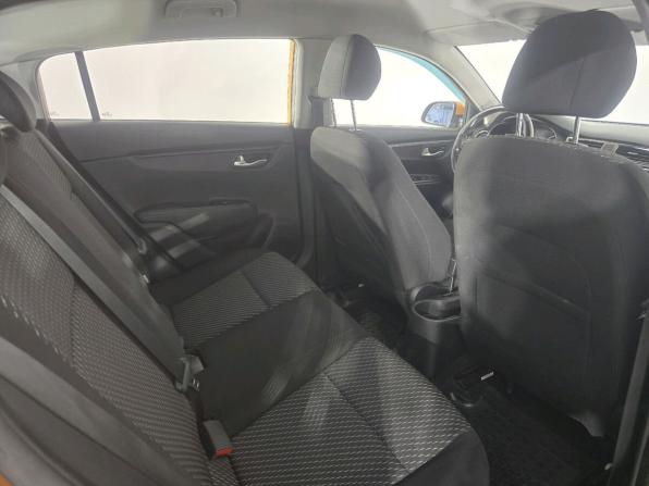 Kia Rio IV с пробегом 2018 года, цена 1 550 000 рублей, 103000 км, хэтчбек, Автокод Объявления