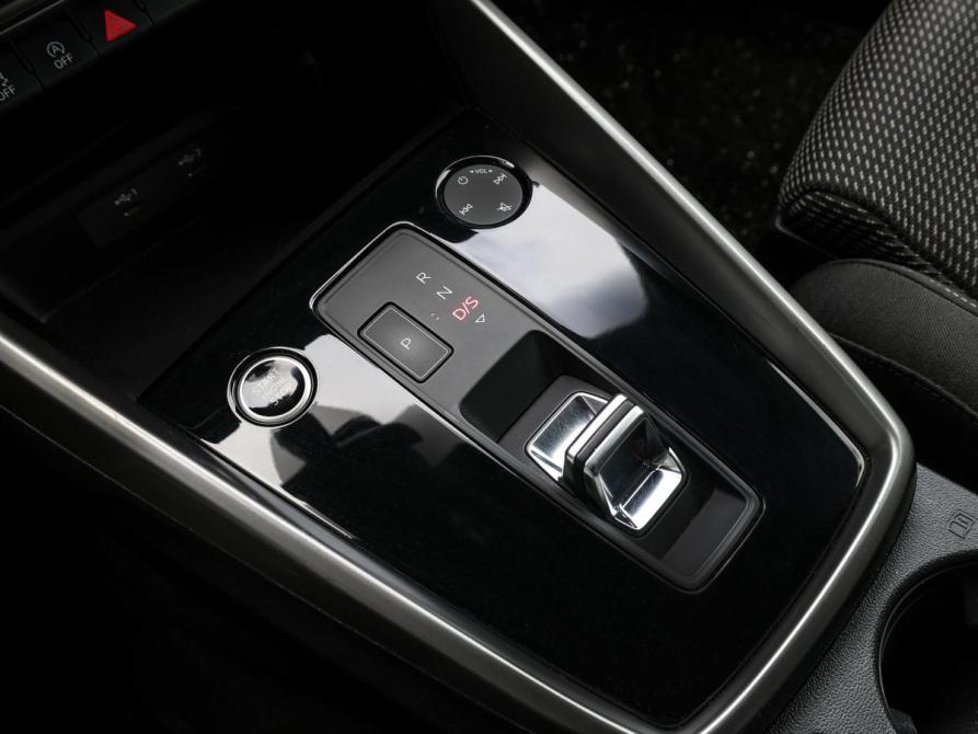 Audi A3 IV (8Y) Москва  - изображение 20