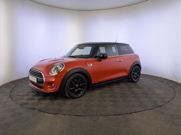 Mini Hatch III (F55/F56) Рестайлинг с пробегом 2021 года, цена 2 550 000 рублей, 66313 км, хэтчбек, Автокод Объявления