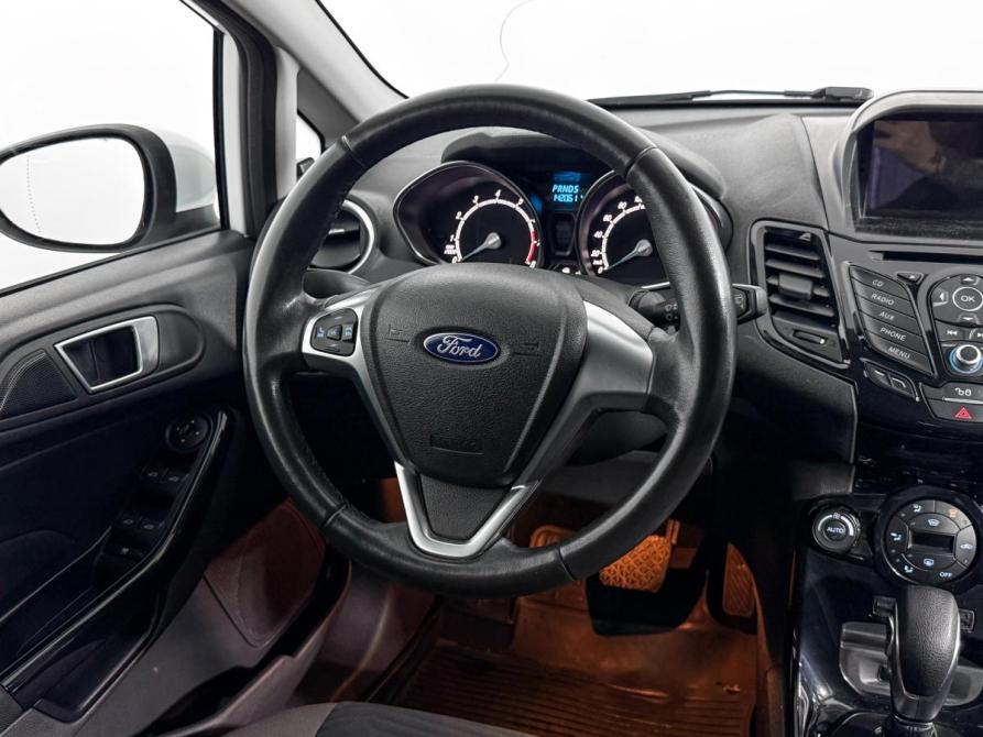 Ford Fiesta Mk6 Рестайлинг Санкт-Петербург  - изображение 15