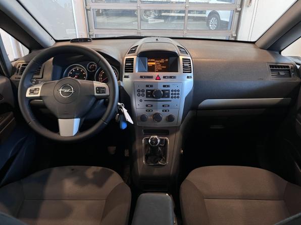 Opel Zafira B Рестайлинг с пробегом 2009 года, цена 522 000 рублей, 234808 км, компактвэн, Автокод Объявления