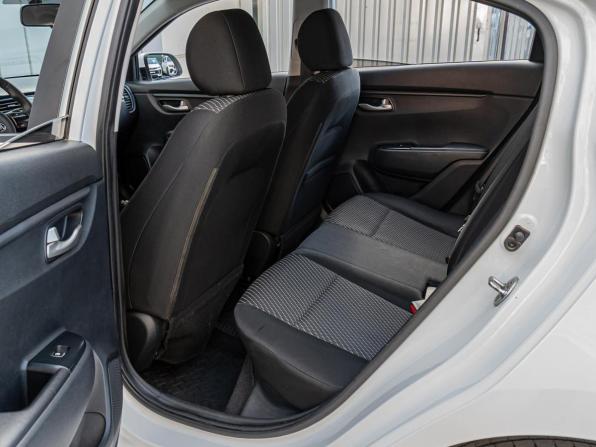 Kia Rio IV с пробегом 2018 года, цена 1 253 000 рублей, 156517 км, седан, Автокод Объявления