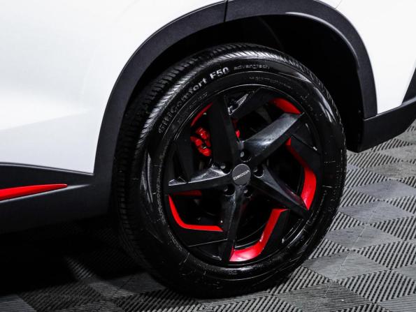 Omoda C5 I с пробегом 2023 года, цена 1 850 000 рублей, 16375 км, внедорожник, Автокод Объявления