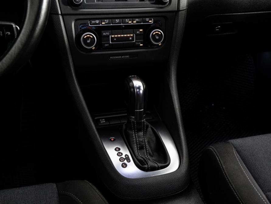 Volkswagen Golf VI Санкт-Петербург  - изображение 13