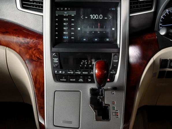 Toyota Vellfire I с пробегом 2009 года, цена 2 100 000 рублей, 170687 км, минивэн, Автокод Объявления