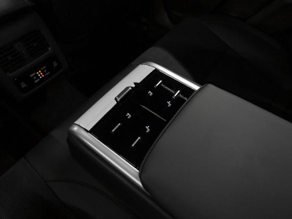 Toyota Camry IX (XV80) China Market Рестайлинг с пробегом 2026 года, цена 4 700 000 рублей, 20 км, седан, Автокод Объявления