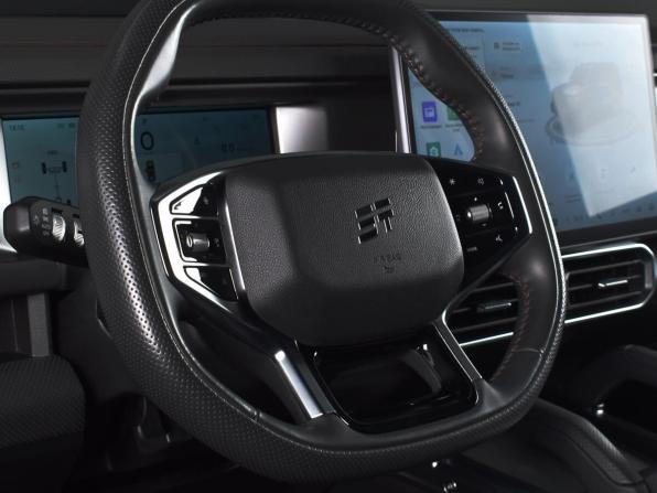 JETOUR T2 с пробегом 2024 года, цена 3 319 999 рублей, 48589 км, внедорожник, Автокод Объявления