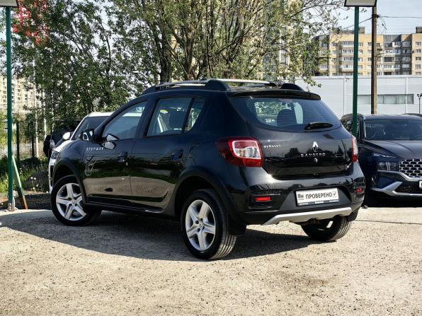Renault Sandero II с пробегом 2015 года, цена 969 000 рублей, 116000 км, хэтчбек, Автокод Объявления