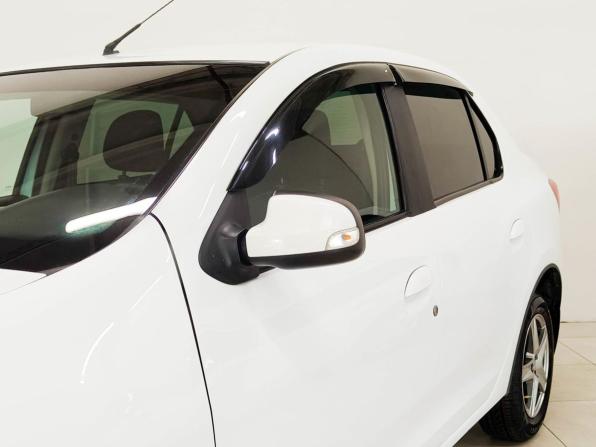 Renault Logan II Рестайлинг с пробегом 2020 года, цена 954 600 рублей, 42575 км, седан, Автокод Объявления
