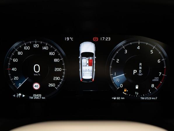 Volvo V90 Cross Country I Рестайлинг с пробегом 2021 года, цена 4 150 000 рублей, 26400 км, универсал, Автокод Объявления
