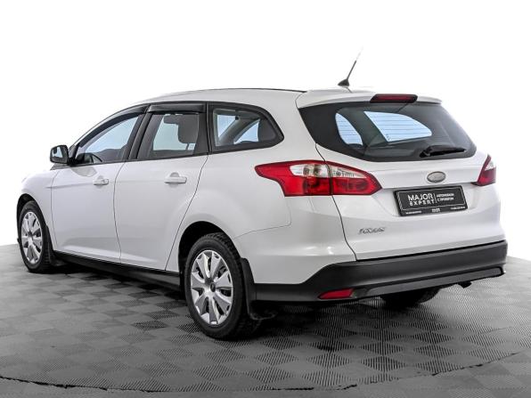 Ford Focus III с пробегом 2015 года, цена 875 000 рублей, 137938 км, универсал, Автокод Объявления