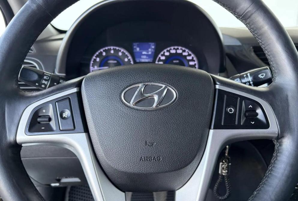 Hyundai Solaris I Киров  - изображение 17