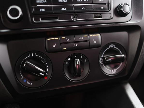 Volkswagen Jetta VI Рестайлинг с пробегом 2015 года, цена 1 079 000 рублей, 187000 км, седан, Автокод Объявления