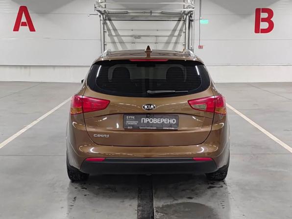 Kia Ceed II Рестайлинг с пробегом 2017 года, цена 1 380 000 рублей, 107205 км, универсал, Автокод Объявления