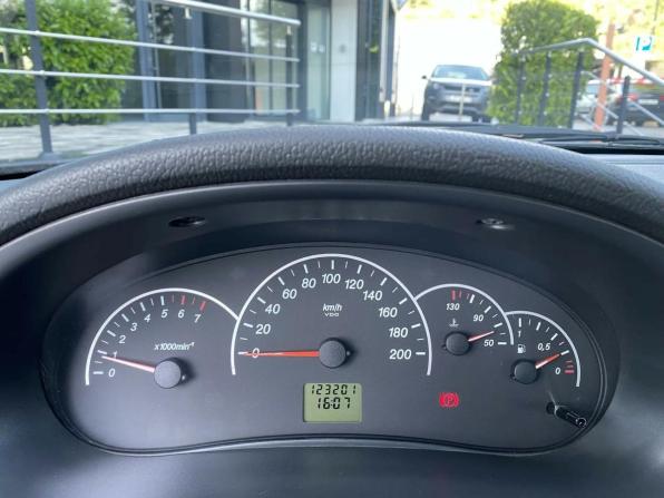 Lada (ВАЗ) Priora I с пробегом 2011 года, цена 379 000 рублей, 123100 км, хэтчбек, Автокод Объявления