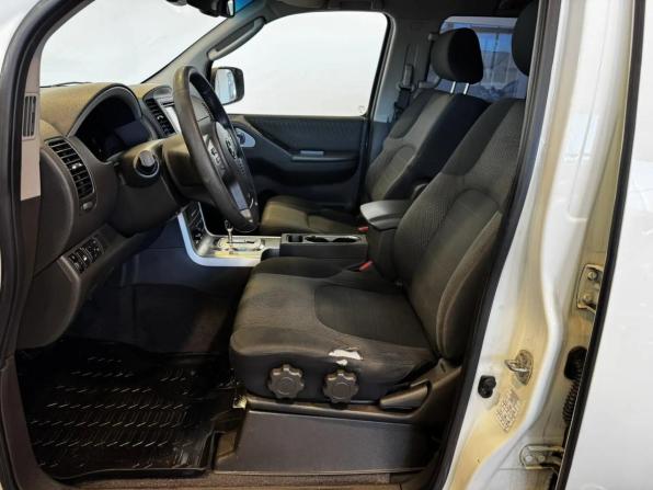 Nissan Pathfinder III Рестайлинг с пробегом 2012 года, цена 1 349 000 рублей, 274000 км, внедорожник, Автокод Объявления