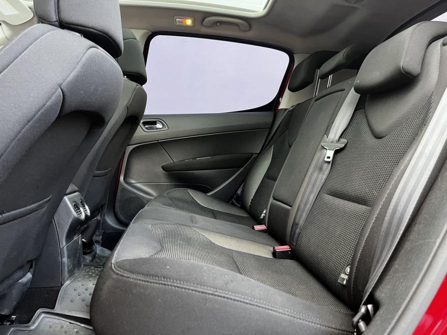 Peugeot 308 I Москва  - изображение 11