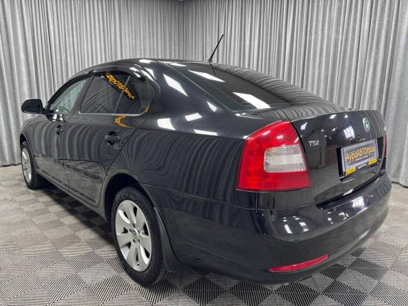 Skoda Octavia II (A5) Рестайлинг с пробегом 2013 года, цена 1 100 000 рублей, 139351 км, лифтбек, Автокод Объявления