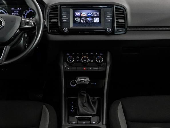 Skoda Karoq I с пробегом 2020 года, цена 1 899 000 рублей, 164708 км, внедорожник, Автокод Объявления