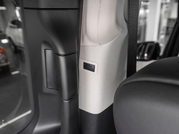 Mercedes-Benz V-Класс III (W447) Рестайлинг 2 с пробегом 2025 года, цена 10 900 000 рублей, 30 км, минивэн, Автокод Объявления