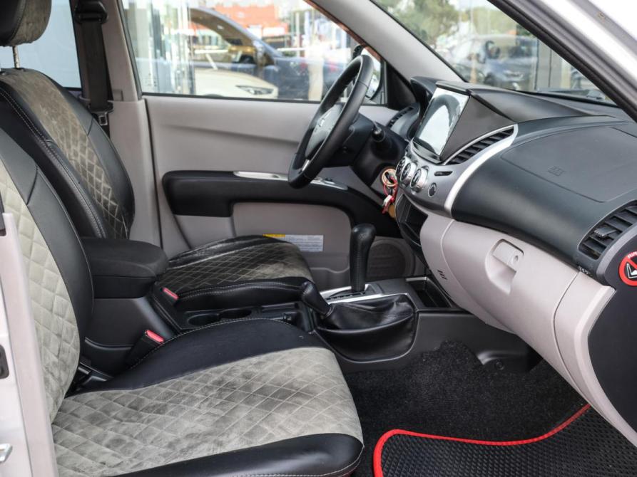 Mitsubishi L200 IV Москва  - изображение 12