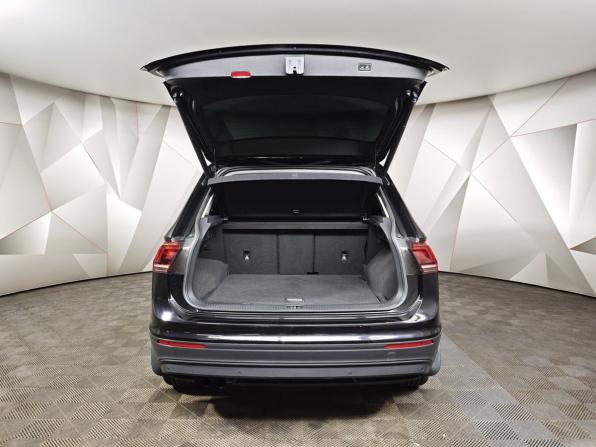 Volkswagen Tiguan II с пробегом 2018 года, цена 2 581 000 рублей, 118462 км, внедорожник, Автокод Объявления