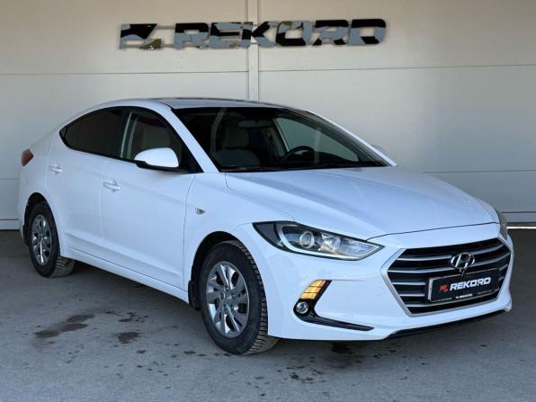 Hyundai Elantra VI (AD) с пробегом 2017 года, цена 1 399 000 рублей, 178000 км, седан, Автокод Объявления
