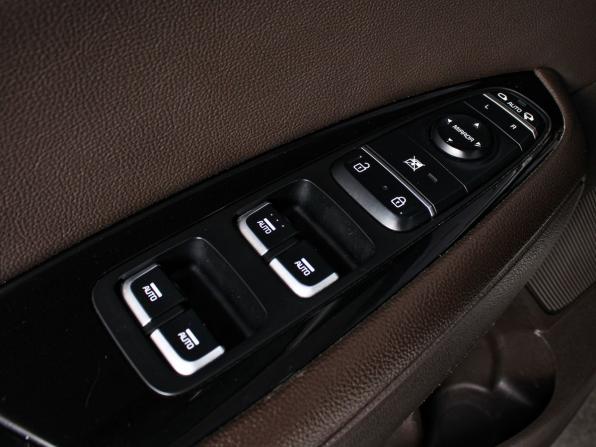 Kia Optima IV Рестайлинг с пробегом 2019 года, цена 1 850 000 рублей, 205302 км, седан, Автокод Объявления