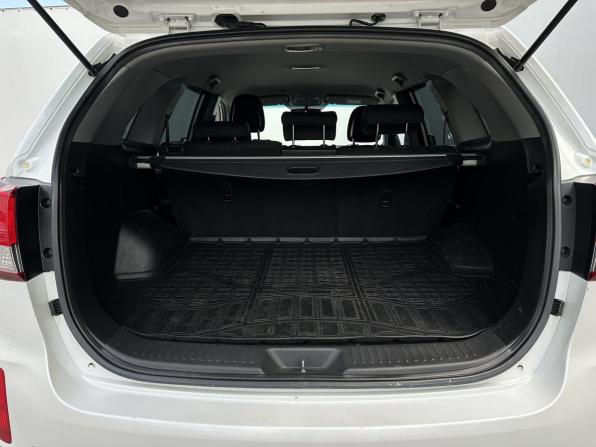 Kia Sorento II Рестайлинг с пробегом 2012 года, цена 1 350 000 рублей, 256342 км, внедорожник, Автокод Объявления