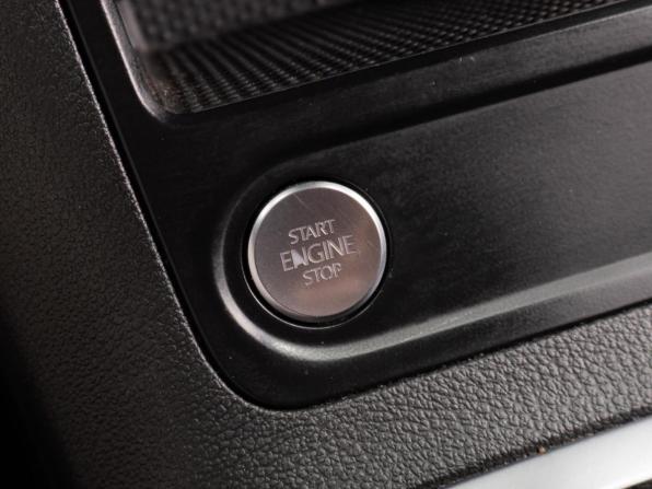Volkswagen Tiguan I Рестайлинг с пробегом 2013 года, цена 1 370 000 рублей, 211960 км, внедорожник, Автокод Объявления