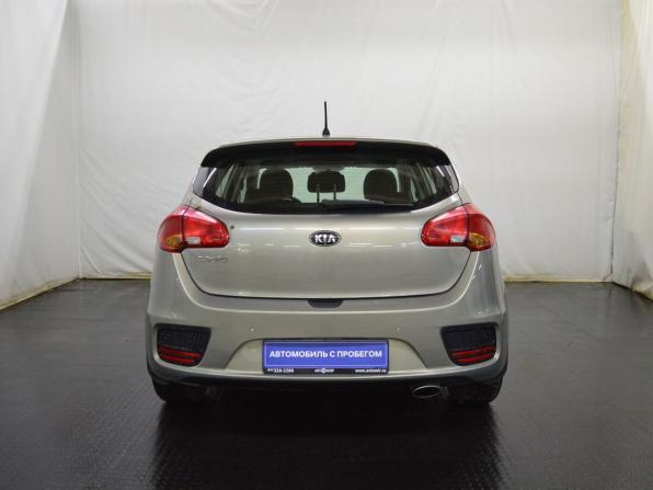 Kia Ceed II Рестайлинг с пробегом 2016 года, цена 901 000 рублей, 330970 км, хэтчбек, Автокод Объявления
