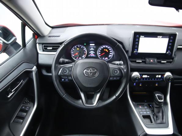 Toyota RAV4 V (XA50) с пробегом 2021 года, цена 3 590 000 рублей, 55985 км, внедорожник, Автокод Объявления