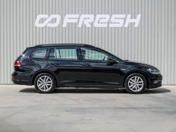 Volkswagen Golf VII Рестайлинг с пробегом 2018 года, цена 1 475 000 рублей, 182610 км, универсал, Автокод Объявления