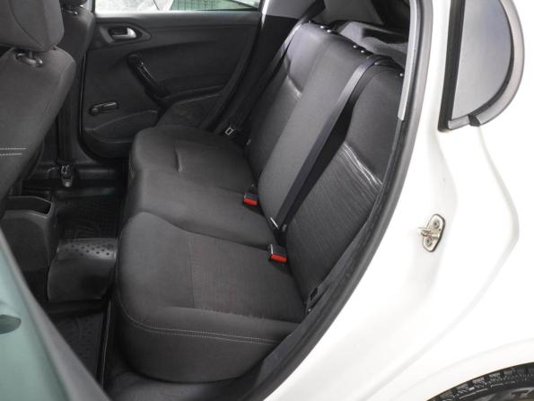 Peugeot 208 I с пробегом 2013 года, цена 569 000 рублей, 124371 км, хэтчбек, Автокод Объявления