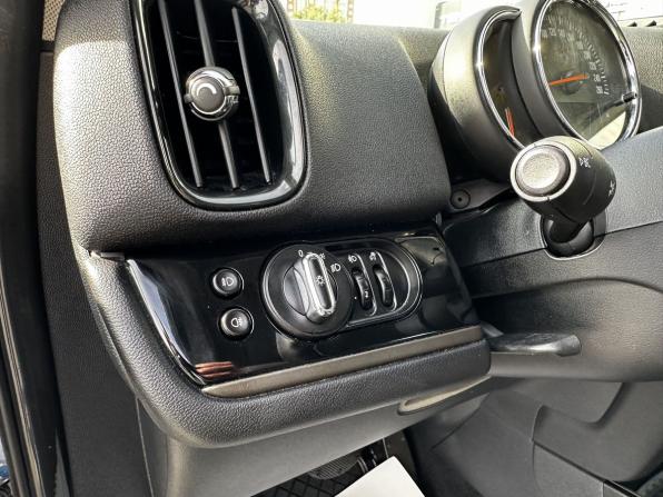 Mini Countryman II с пробегом 2019 года, цена 1 598 000 рублей, 167000 км, внедорожник, Автокод Объявления