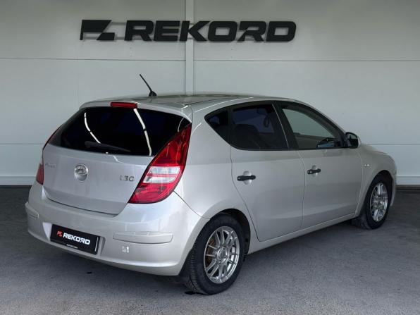 Hyundai i30 I с пробегом 2009 года, цена 529 000 рублей, 210767 км, хэтчбек, Автокод Объявления