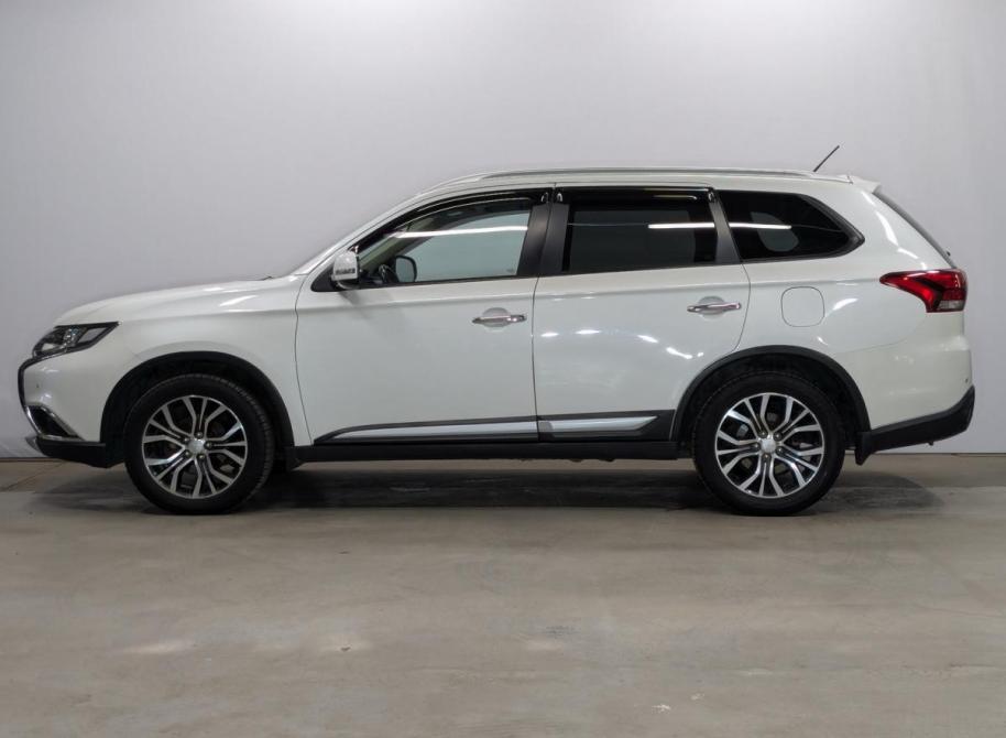 Mitsubishi Outlander III Рестайлинг 2 Санкт-Петербург  - изображение 8