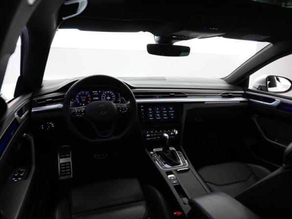 Volkswagen Arteon R с пробегом 2021 года, цена 6 199 977 рублей, 35074 км, универсал, Автокод Объявления