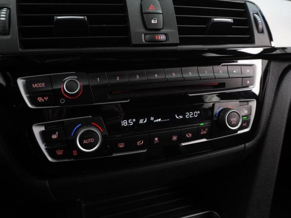 BMW 3 серии VI (F3x) Рестайлинг с пробегом 2018 года, цена 3 392 000 рублей, 125788 км, седан, Автокод Объявления