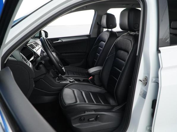 Volkswagen Tiguan II Рестайлинг с пробегом 2021 года, цена 2 550 000 рублей, 235208 км, внедорожник, Автокод Объявления