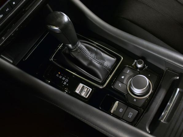 Mazda 6 III (GJ) Рестайлинг 2 с пробегом 2021 года, цена 2 579 995 рублей, 60712 км, седан, Автокод Объявления