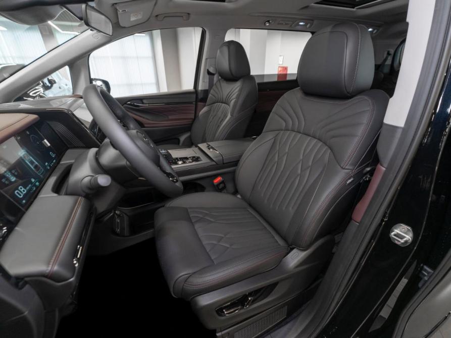 GAC Trumpchi M8 II Москва  - изображение 9