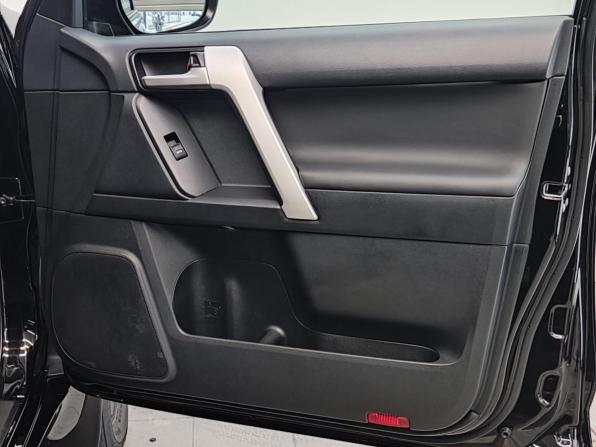 Toyota Land Cruiser Prado 150 Series Рестайлинг 3 с пробегом 2021 года, цена 7 050 000 рублей, 23267 км, внедорожник, Автокод Объявления