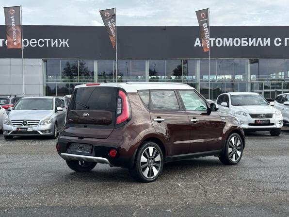 Kia Soul II Рестайлинг с пробегом 2018 года, цена 1 700 000 рублей, 98000 км, хэтчбек, Автокод Объявления